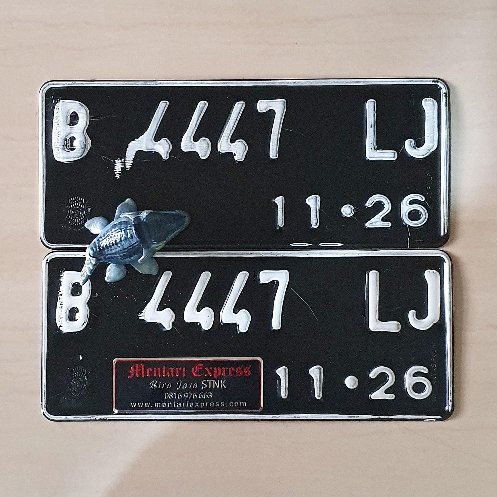 B 4447 LJ